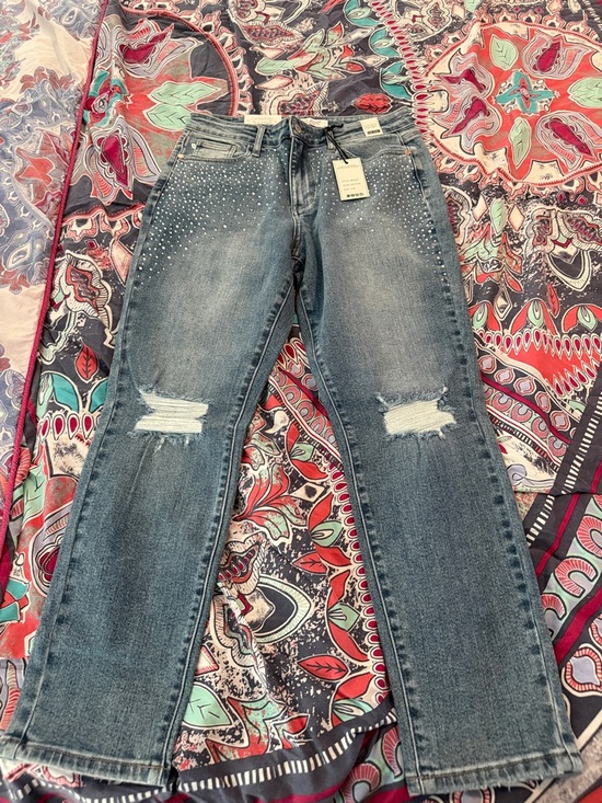 Judy Blue Denim - Judy Blue Blue Washed Straight-Leg Jeans with Rhinestone Detail